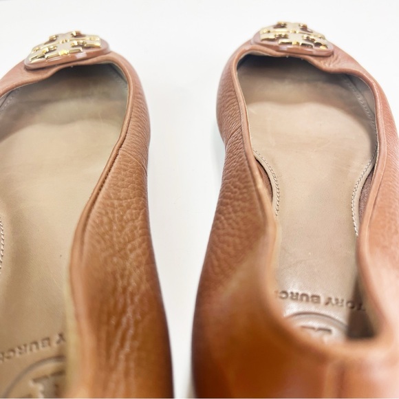 TORY BURCH Claire Ballet Flats Tan Brown Tumbled Leather Gold Logo Size 7 - Picture 6 of 10